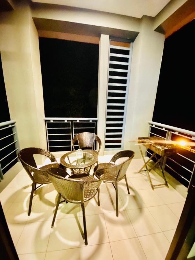 Faizal Madhi Homestay Kuching Eksteriør bilde